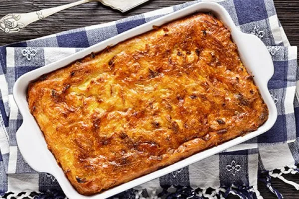 Кугл из мацовой муки (пудинг)